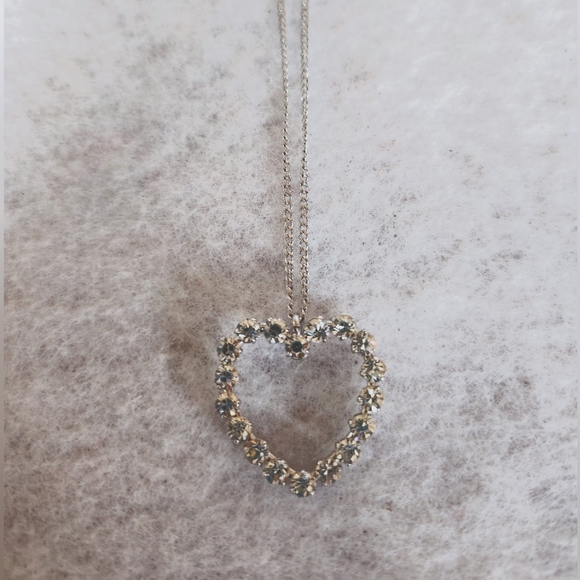 Krementz Silvertone Heart Pendant Necklace with Crystal Rhinestones. - Picture 2 of 6